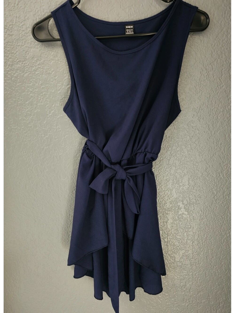 Women's Shein High-Low Sleeveless Blouse Size Medium 6 Navy With Belt Round Neck